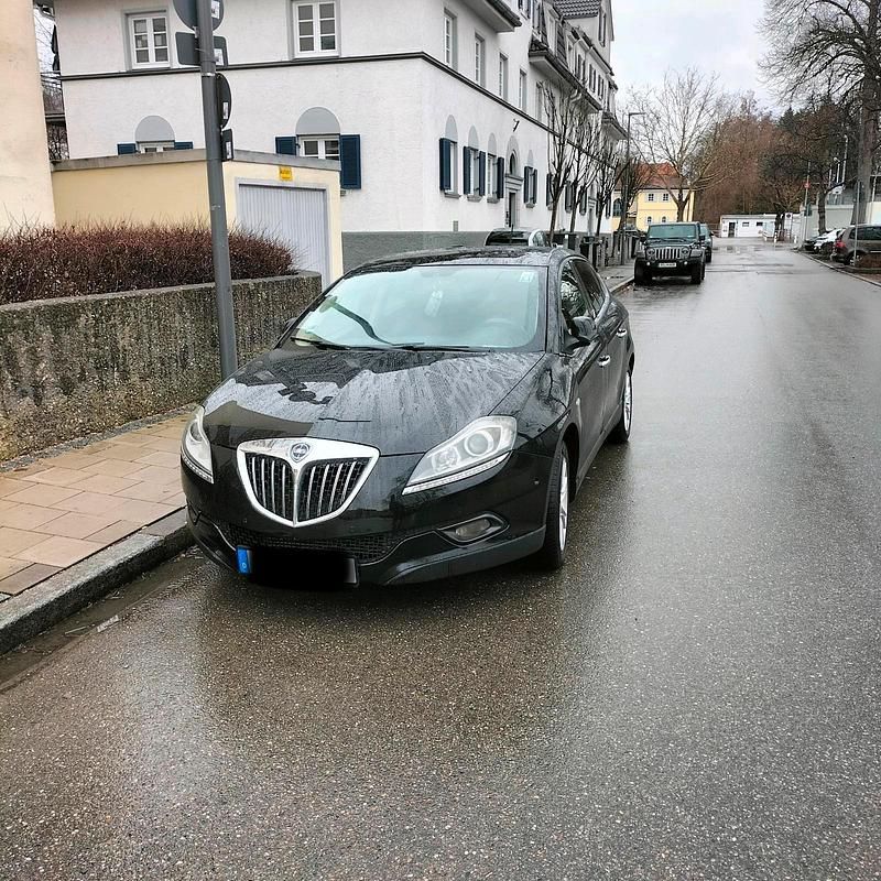 Gebraucht Lancia Delta 2009 Schwarz Kleinwagen