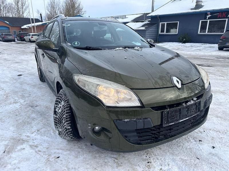 Gebraucht Renault Mégane III Expression 110 PS (80 kW) 2010 Grün Limousine