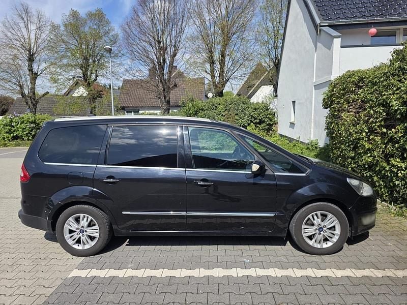 Gebraucht Ford Galaxy Titanium 140 PS (102 kW) 2011 Schwarz Van / Kleinbus