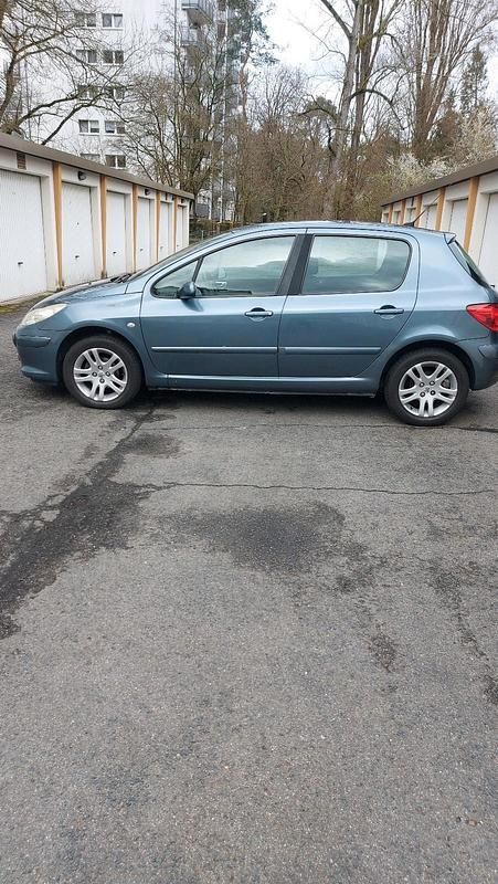 Gebraucht Peugeot 307 109 PS (80 kW) 2005 Grau Limousine