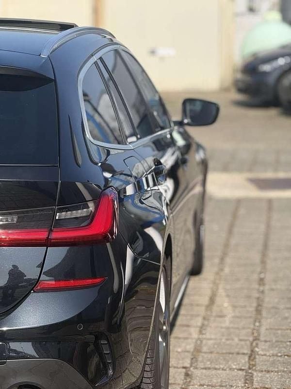 Gebraucht BMW 320 190 PS (139 kW) 2020 Schwarz Kombi