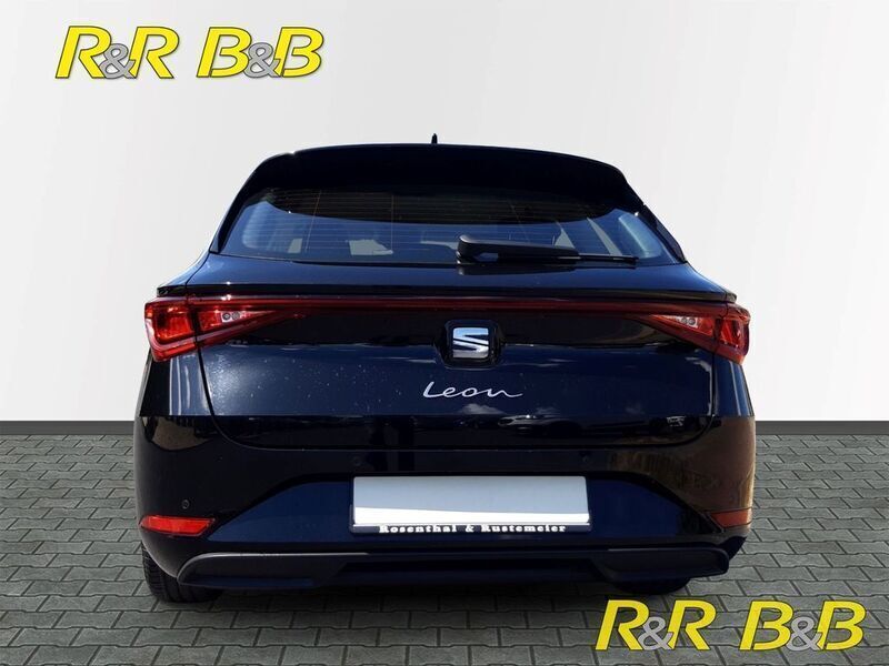 Neu Seat Leon Style 150 PS (110 kW) 2025 Schwarz Kombi