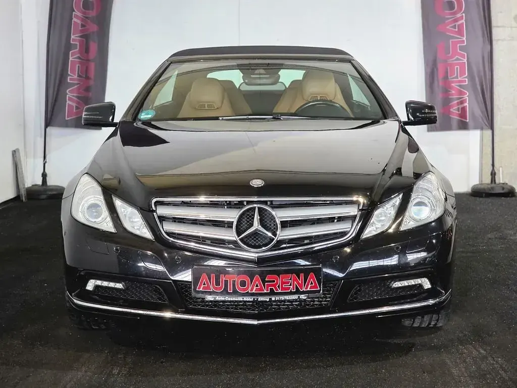 Gebraucht Mercedes E250 Avantgarde 204 PS (150 kW) 2010 Schwarz Cabrio