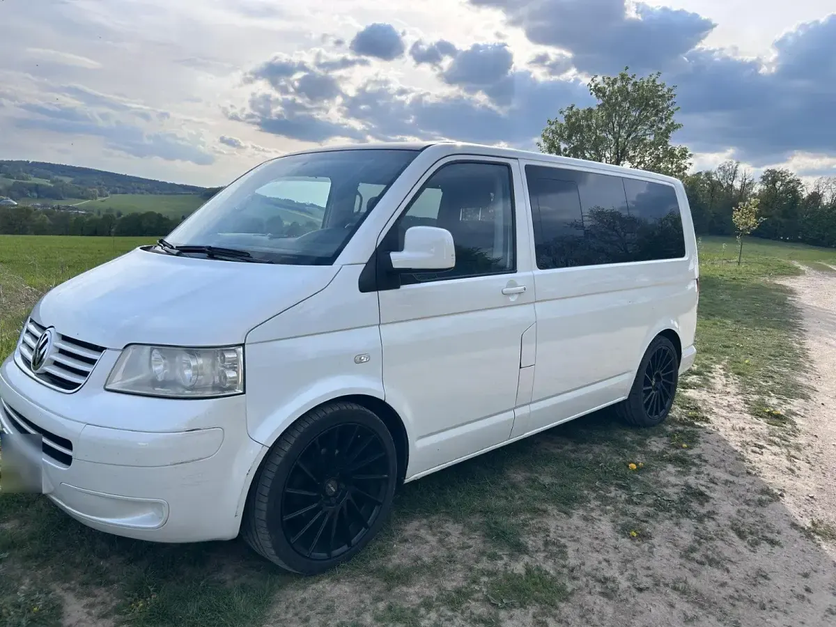 Gebraucht VW Caravelle Highline 2006 Weiß Van
