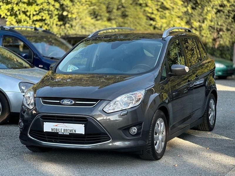 Grau Gebraucht 2015 Ford Grand C-Max Business Edition Van / Kleinbus | 5.990 € (Fairer Preis) - Bild 1/4