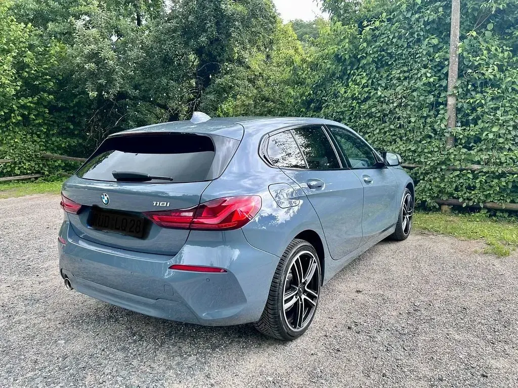 Gebraucht BMW 118 Shadowline 136 PS (100 kW) 2021 Grau Limousine