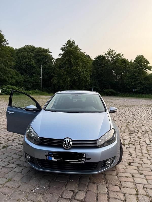 Blau Gebraucht 2010 VW Golf VI Kleinwagen | 5.299 € (Fairer Preis) - Bild 1/4