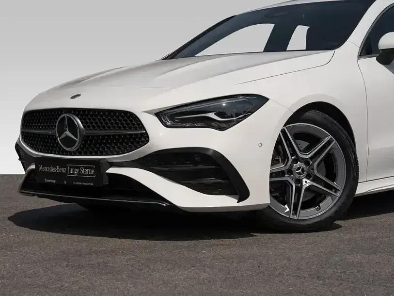 Gebraucht Mercedes CLA200 AMG 150 PS (110 kW) 2025 Weiß Limousine