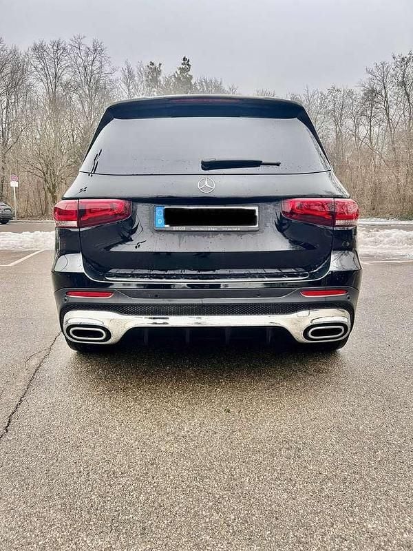 Gebraucht Mercedes GLB200 163 PS (119 kW) 2022 Schwarz SUV