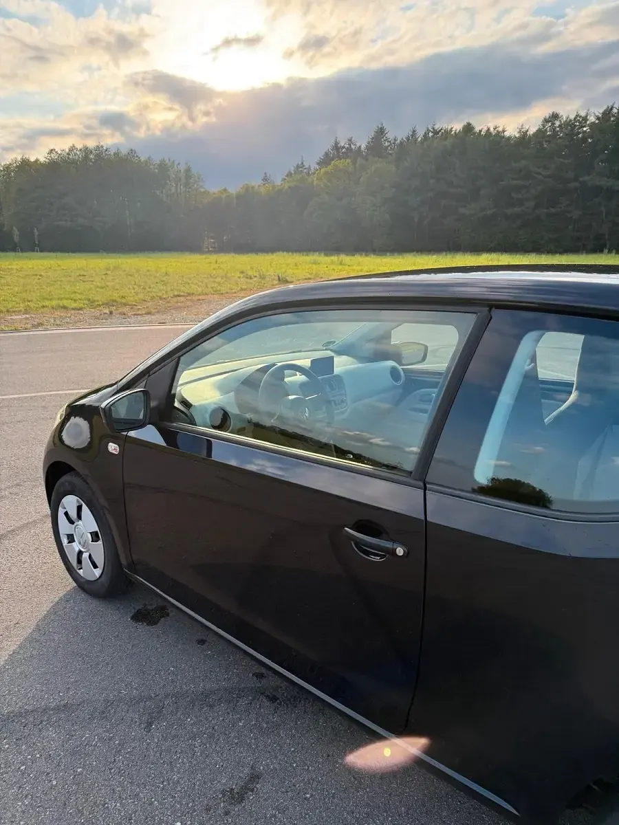 Gebraucht VW up! 75 PS (55 kW) 2012 Schwarz Kleinwagen