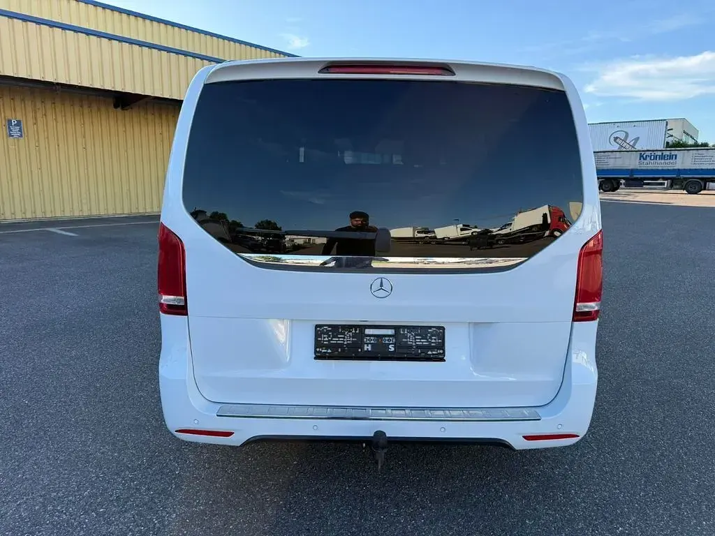 Gebraucht Mercedes 250 Edition 190 PS (139 kW) 2016 Weiß Van / Kleinbus
