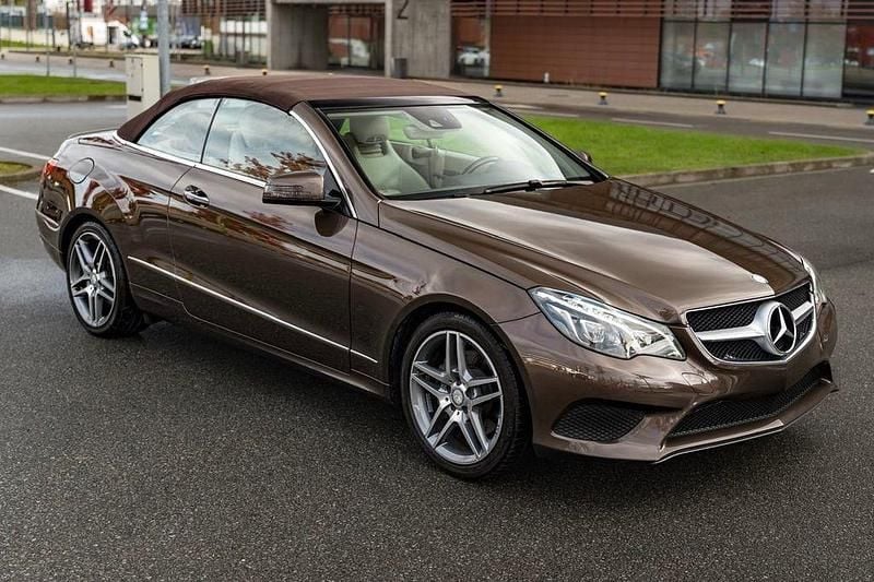 Dolomitbraun metalliclack Gebraucht 2014 Mercedes E350 AMG line Cabrio | 21.900 € (Superpreis) - Bild 1/4