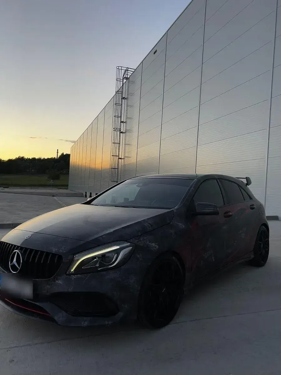 Gebraucht Mercedes A250 AMG 218 PS (160 kW) 2018 Grau Limousine