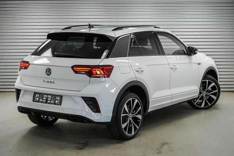 Neu VW T-Roc R-line 150 PS (110 kW) 2025 Pureweiss uni (9p) SUV