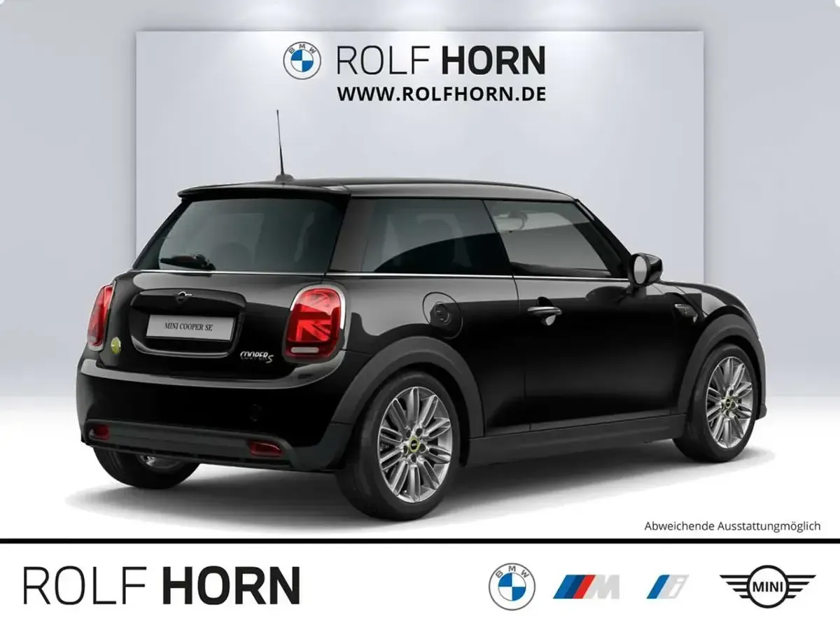 Gebraucht Mini Cooper SE Classic 135 kW (184 PS) 2022 Midnight black metallic Kleinwagen
