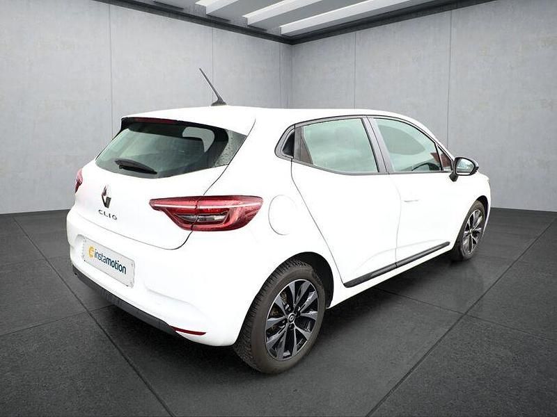 Gebraucht Renault Clio V 90 PS (66 kW) 2022 Weiss Limousine