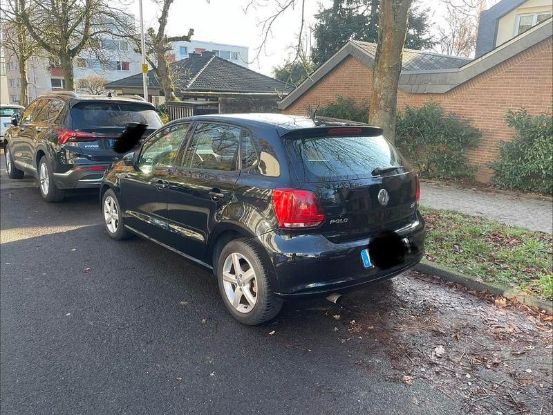 Używany VW Polo 90 KM (66 kW) 2012 Czarny Hatchback