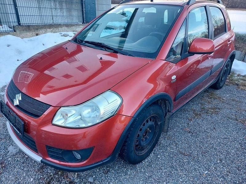 Rot Gebraucht 2007 Suzuki SX4 Comfort Limousine | 1.400 € (Superpreis) - Bild 1/4