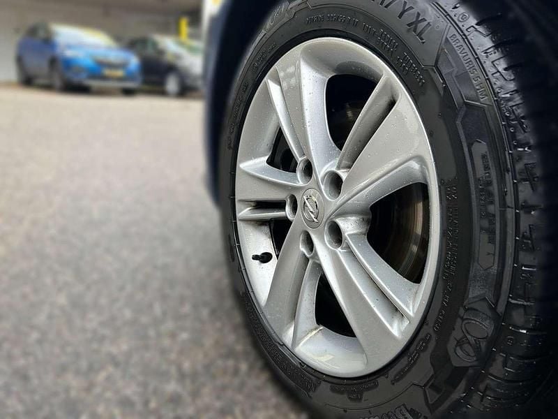 Gebraucht Opel Insignia Business Innovation 209 PS (153 kW) 2019 Indigo blau Kombi