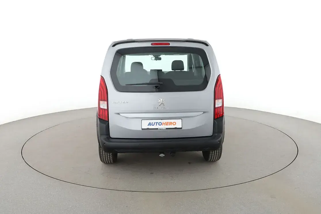 Gebraucht Peugeot Rifter Active 131 PS (96 kW) 2020 Grau Van / Kleinbus