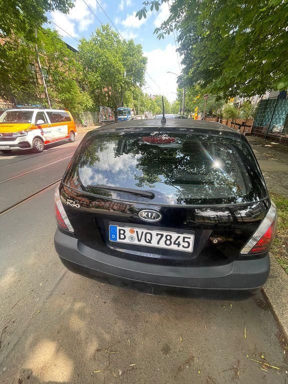 Schwarz Gebraucht 2006 Kia Rio EX Limousine | 1.200 € (Superpreis) - Bild 1/4