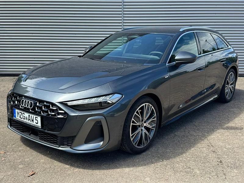 Grau Gebraucht 2025 Audi A5 S-Line Coupé | 57.950 € (Guter Preis) - Bild 1/4