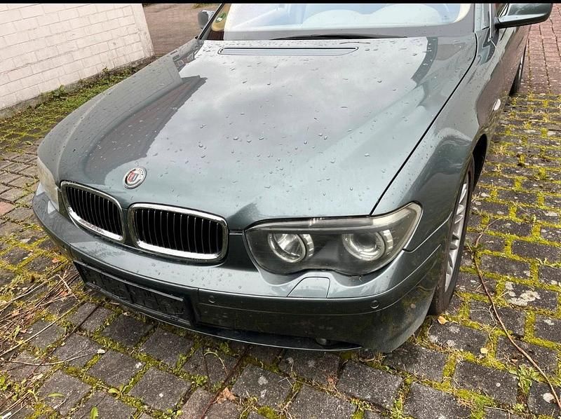 Silber Gebraucht 2001 BMW 745 Basis Limousine | 5.200 € - Bild 1/4