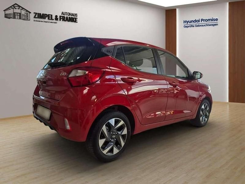 Gebraucht Hyundai i10 Trend 63 PS (46 kW) 2025 Dragon red Kleinwagen