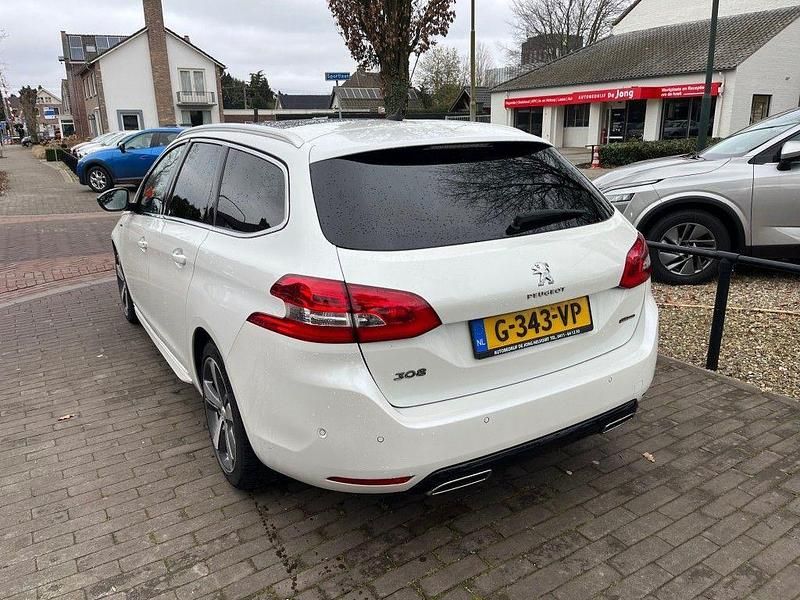 Gebraucht Peugeot 308 SW GT-line 131 PS (96 kW) 2020 Weiß Kombi