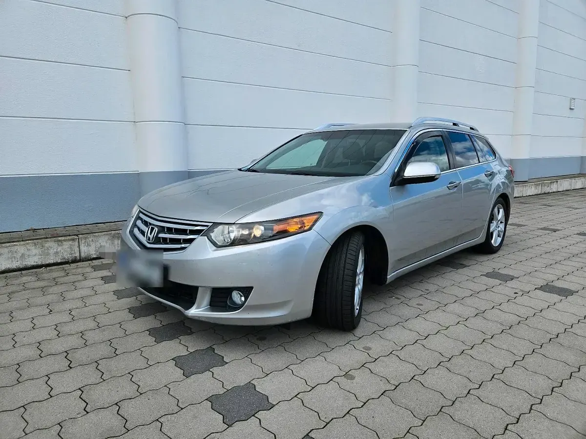 Gebraucht Honda Accord 150 PS (110 kW) 2009 Grau Kombi