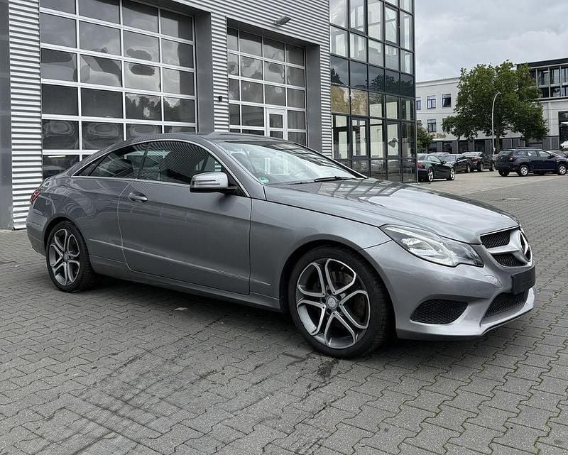 Gebraucht Mercedes E350 AMG line 306 PS (225 kW) 2015 Grau Coupé