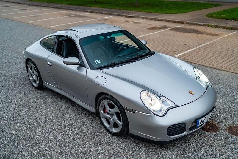 Silber Gebraucht 2003 Porsche 911 Carrera 4S Coupé | 39.900 € (Superpreis) - Bild 1/4
