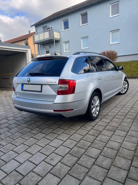 Gebraucht Skoda Octavia Style 116 PS (85 kW) 2017 Silber Kombi