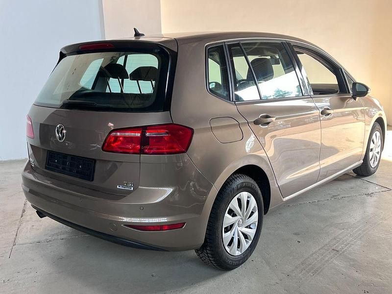 Gebraucht VW Golf Sportsvan 110 PS (80 kW) 2015 Gold Van / Kleinbus