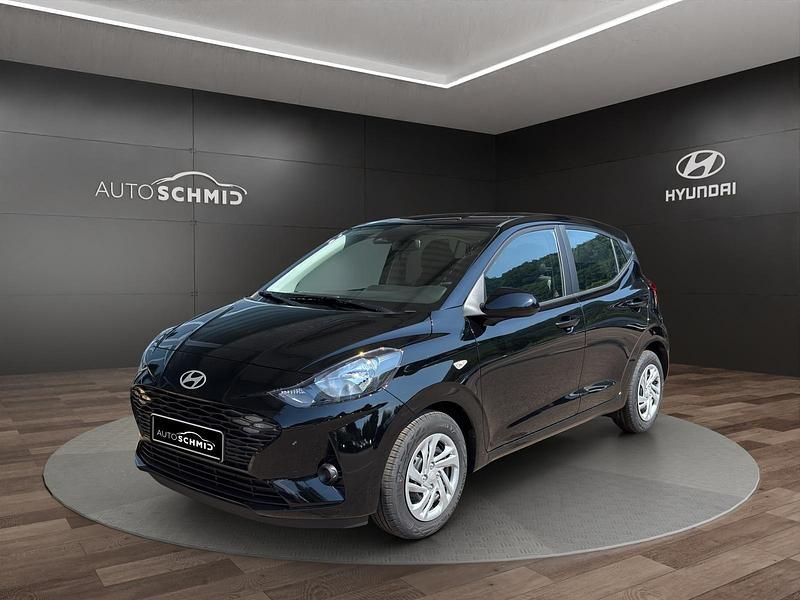 Gebraucht Hyundai i10 Select 63 PS (46 kW) 2025 Schwarz Kleinwagen