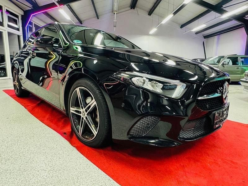 Gebraucht Mercedes A180 Progressive 136 PS (100 kW) 2019 Nachtschwarz Limousine