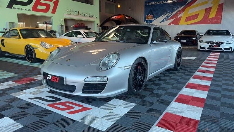 Silber Gebraucht 2009 Porsche 911 Carrera S Sport Coupé | 75.999 € (Fairer Preis) - Bild 1/4