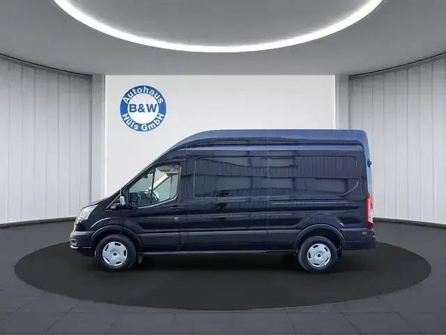 Gebraucht Ford Transit Trend 136 PS (100 kW) 2025 Schwarz Van / Kleinbus