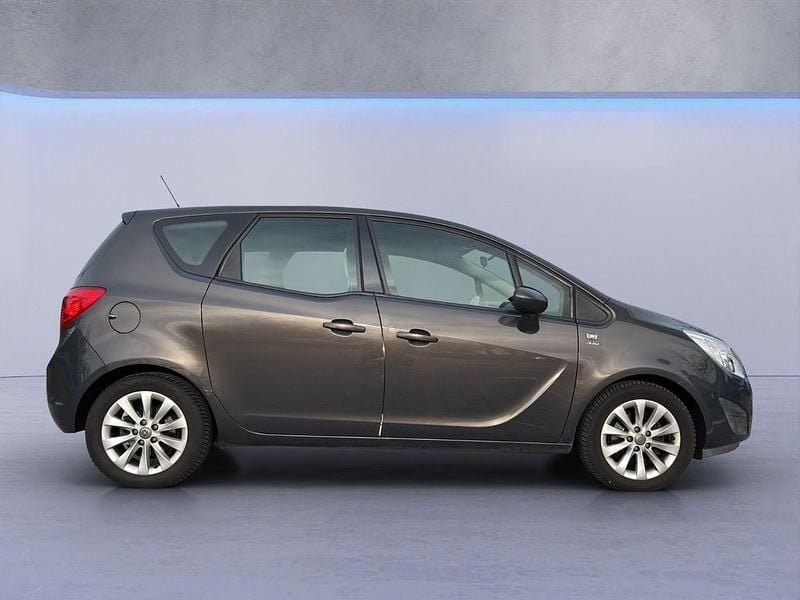 Gebraucht Opel Meriva Active 101 PS (74 kW) 2013 Grau Van / Kleinbus