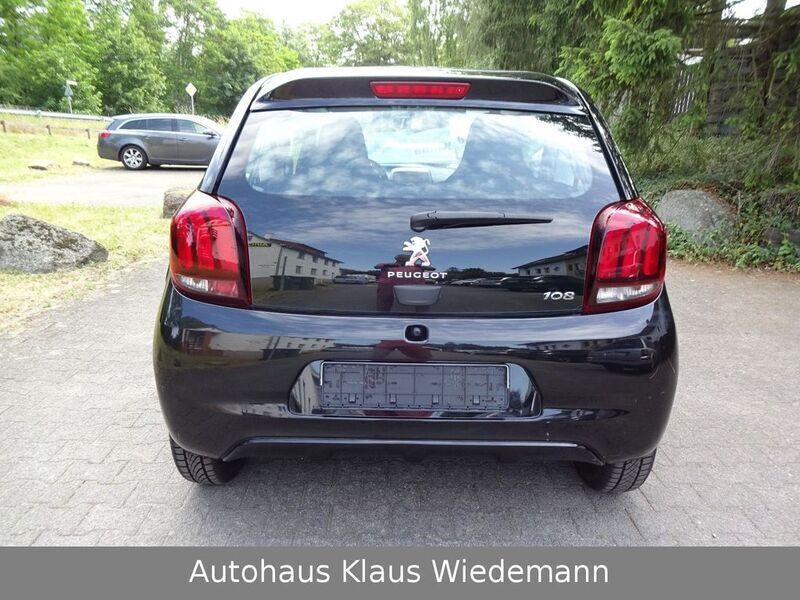 Gebraucht Peugeot 108 Active 69 PS (50 kW) 2017 Schwarz Kleinwagen