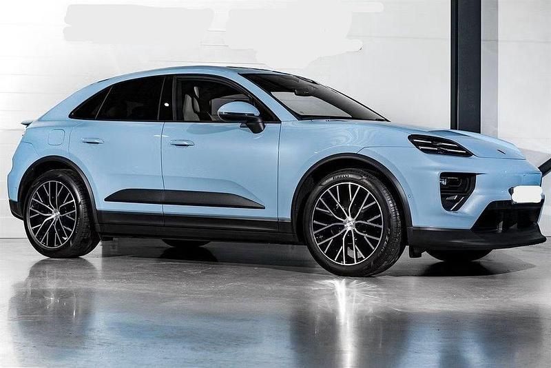 Gebraucht Porsche Macan 4 Electric 300 kW (408 PS) 2024 Frozenblue SUV