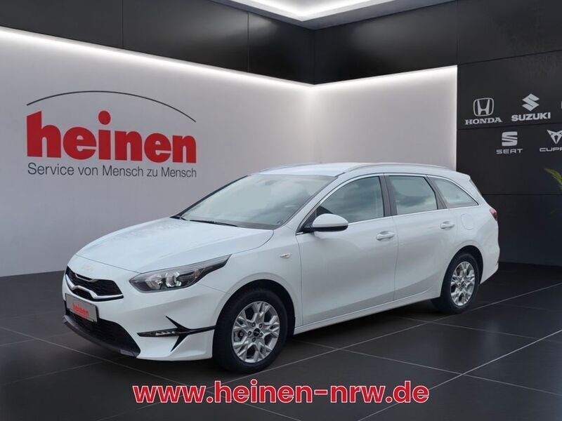 Silber Neu 2025 Kia Ceed Vision Kombi | 24.809 € (Fairer Preis) - Bild 1/4