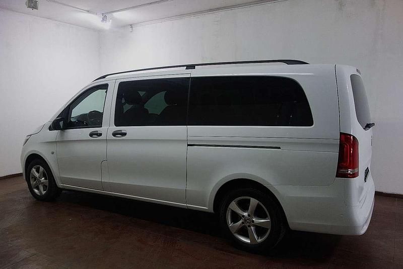 Gebraucht Mercedes V300 Sport 237 PS (174 kW) 2021 Arktikweiss Van / Kleinbus