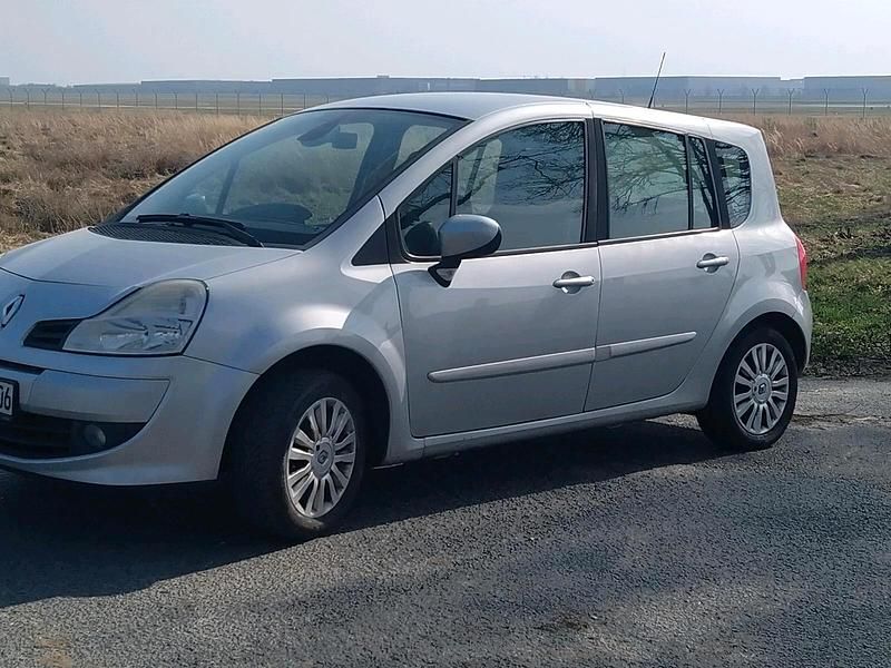 Gebraucht Renault Grand Modus 75 PS (55 kW) 2008 Silber Van / Kleinbus