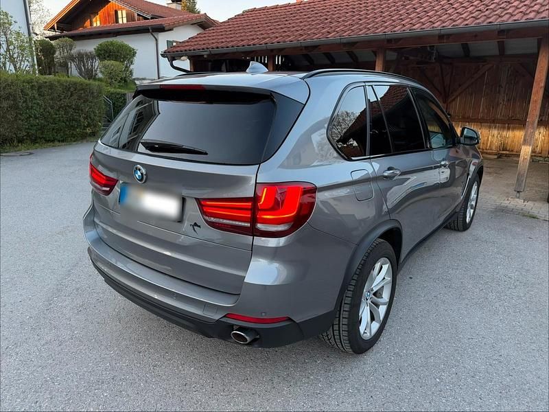 Second-hand BMW X5 Shadowline 231 CP (169 kW) 2016 Gri SUV