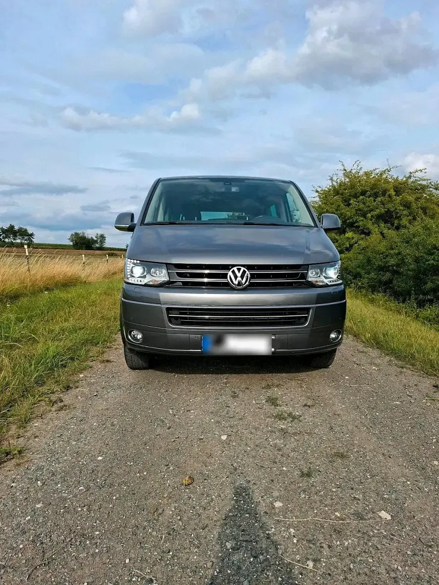 Gebraucht VW Multivan Cup 179 PS (131 kW) 2014 Grau Van / Kleinbus