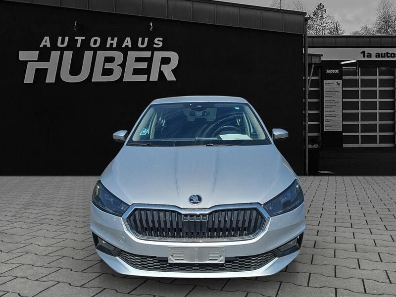 Silber Gebraucht 2024 Skoda Fabia Selection Limousine | 16.999 € (Guter Preis) - Bild 1/4