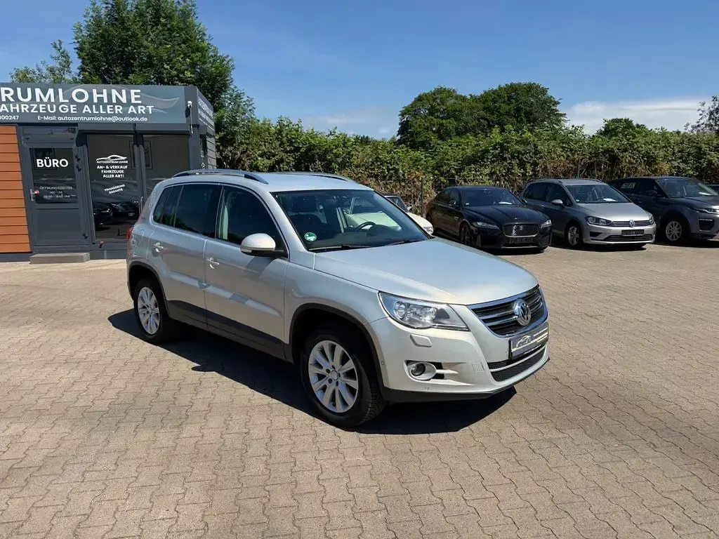 Gebraucht VW Tiguan Team 140 PS (102 kW) 2011 Gold SUV