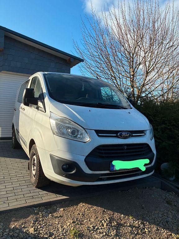 Weiß Gebraucht 2016 Ford Transit Van / Kleinbus | 13.900 € (Superpreis) - Bild 1/4