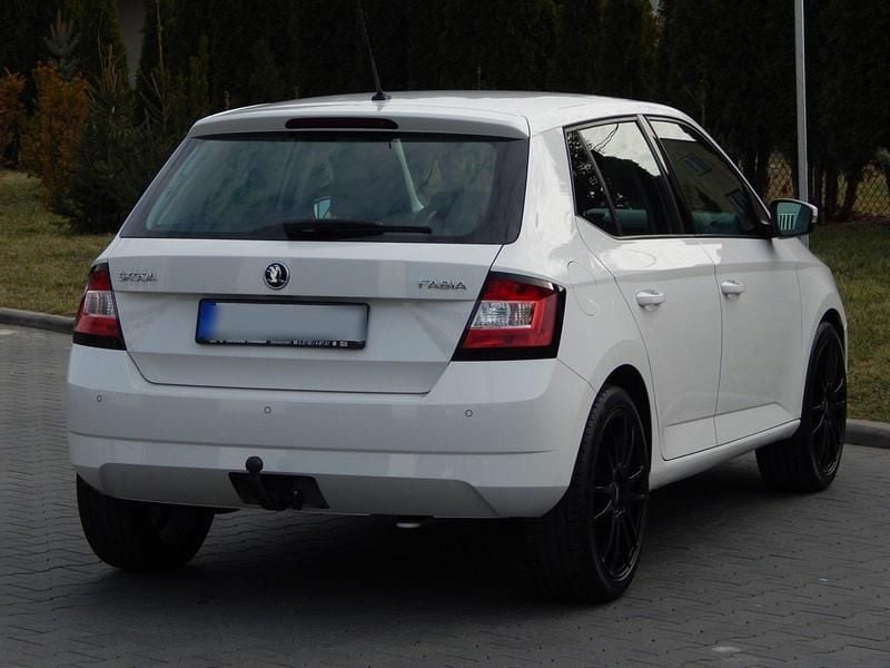 Gebraucht Skoda Fabia 78 PS (57 kW) 2017 Weiß Kleinwagen